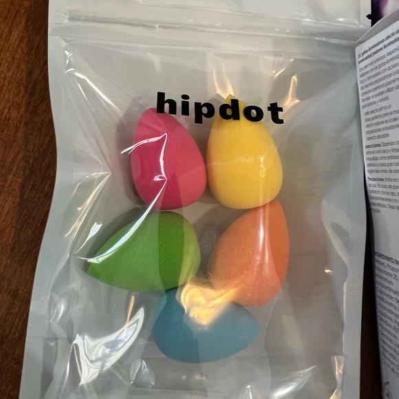 Makeup Bundle - Picture 3 of 5